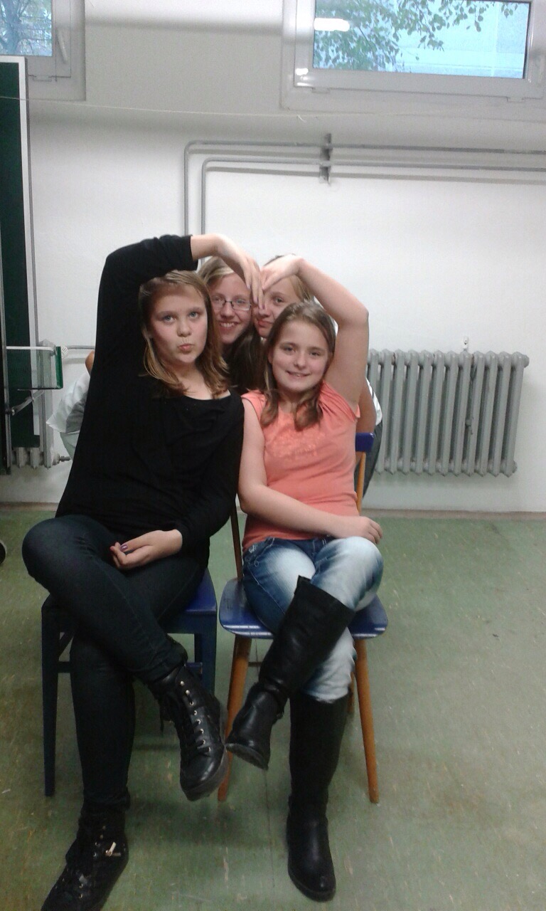 SANDRA+RIKI+IRMA+LUCY